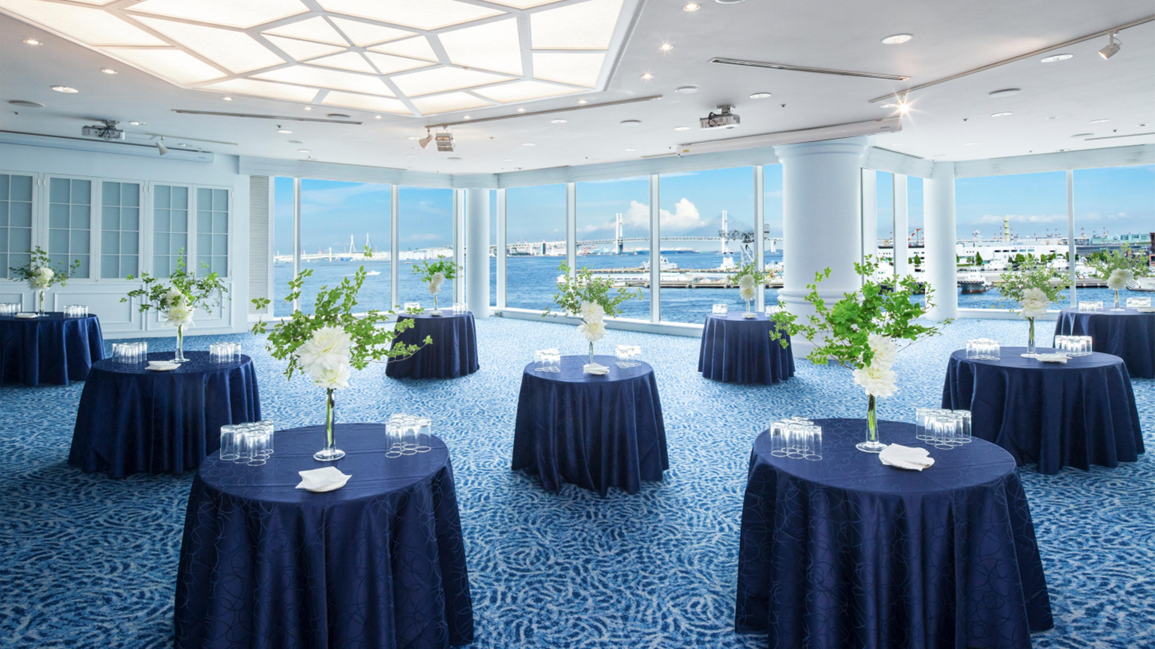 Intercontinental Yokohama Grand By Ihg Yokohama (Kanagawa) Exterior foto The Club Lounge