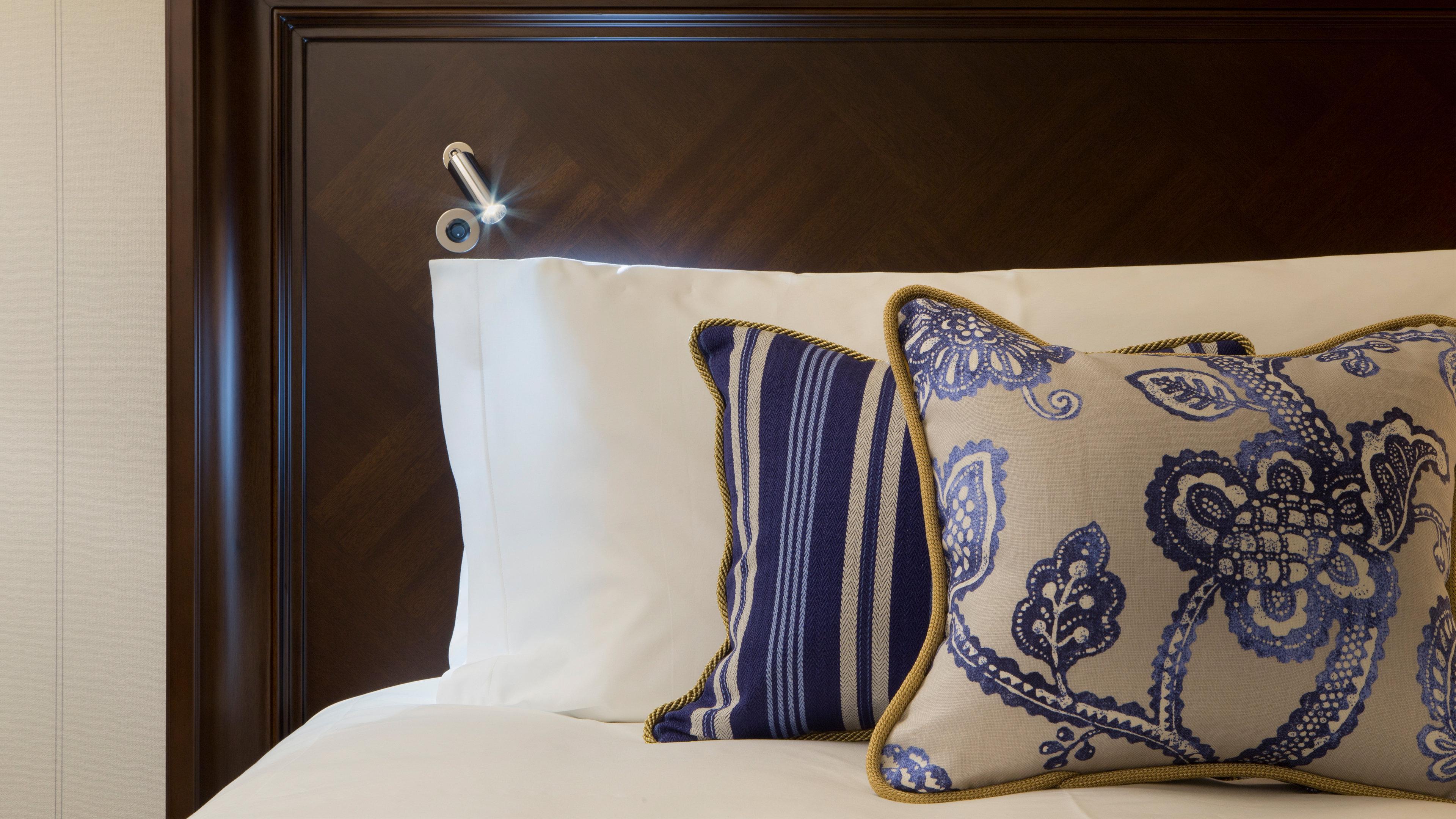 Intercontinental Yokohama Grand By Ihg Yokohama (Kanagawa) Exterior foto A decorative throw pillow