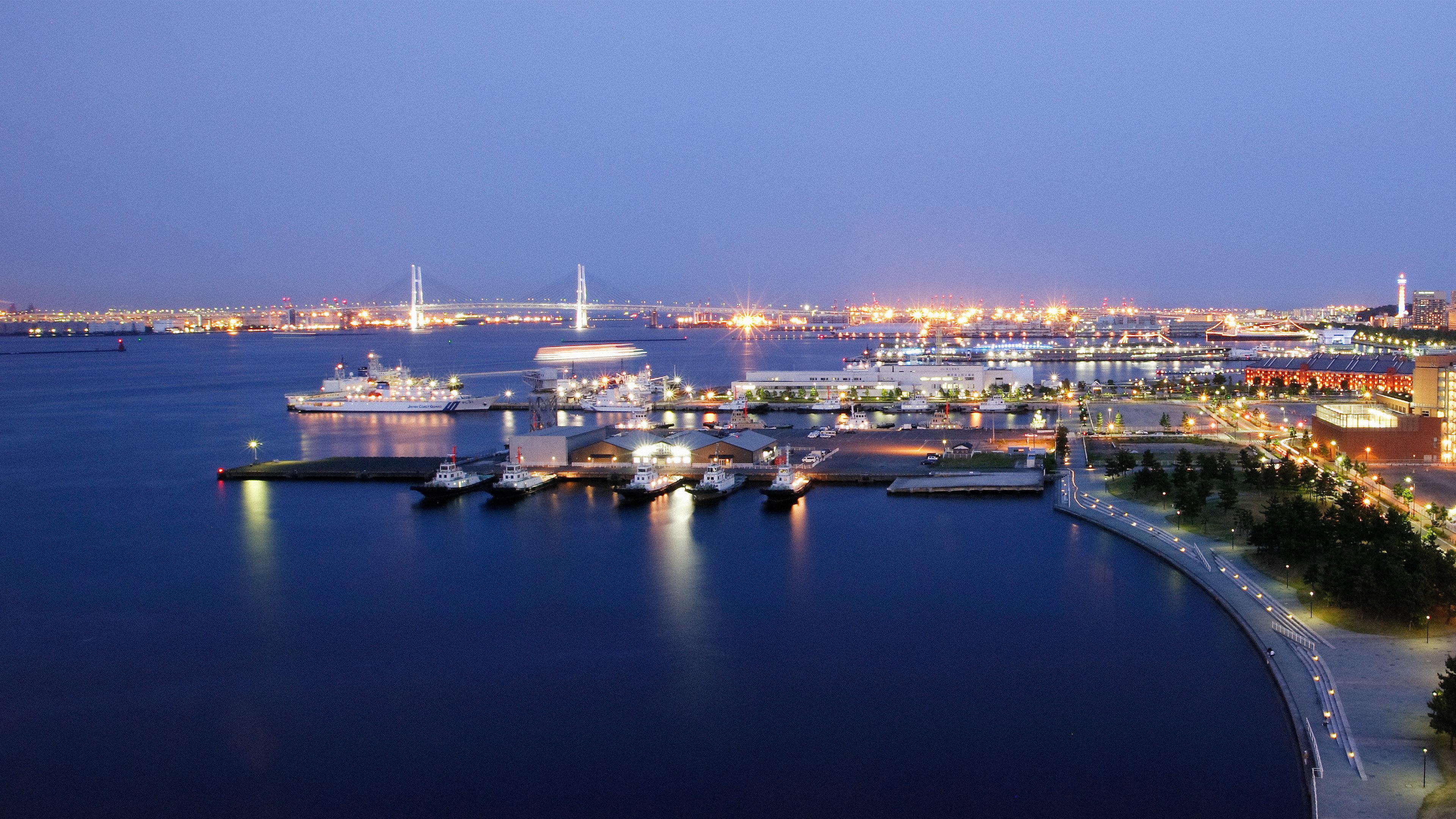 Intercontinental Yokohama Grand By Ihg Yokohama (Kanagawa) Exterior foto The Port of Long Beach at night