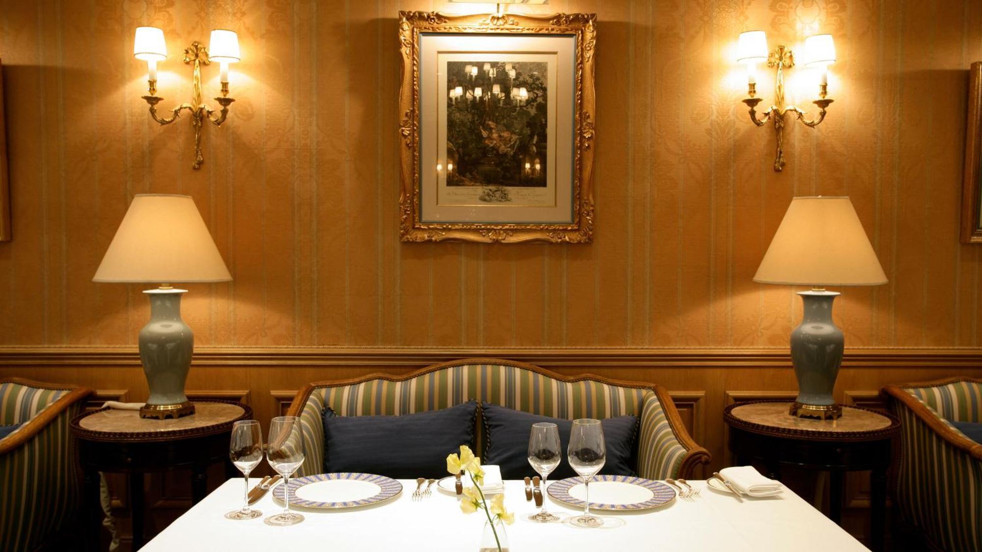 Intercontinental Yokohama Grand By Ihg Yokohama (Kanagawa) Exterior foto Interior of the restaurant
